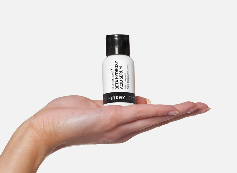 Model with BHA in their hand
