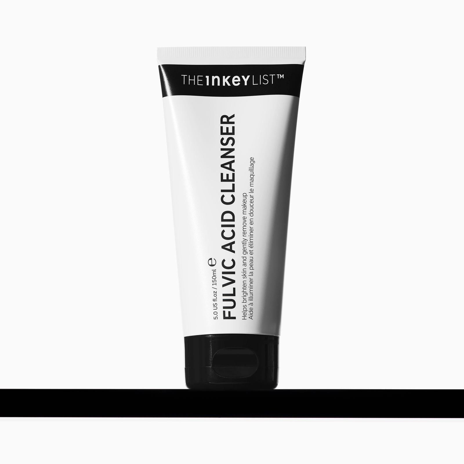 Vibrant Fulvic Acid Brightening Cleanser Photo Illustration Vibrant Fulvic Acid Brightening Cleanser Photo Illustration